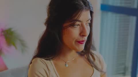 Snapshot of anabelcurvy chatting on October 20, 2025, 2:06 pm anabelcurvy online show from October 20, 2025, 2:06 pm