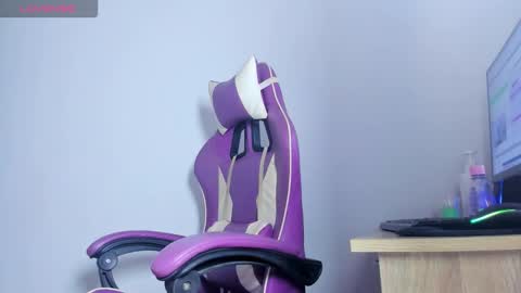 Anabella online show from October 31, 2025, 11:50 pm