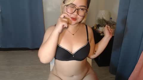 anabelle_pinayx online show from March 6, 2026, 11:28 am