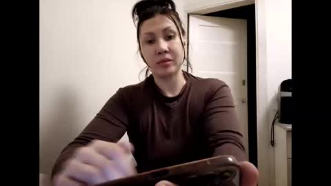 Snapshot of anabellovee chatting on April 2, 2026, 7:22 pm ANABELLOVEE online show from April 2, 2026, 7:22 pm
