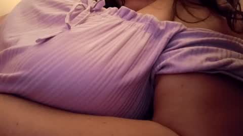 Snapshot of anabellovee chatting on July 16, 2026, 8:42 am ANABELLOVEE online show from July 16, 2026, 8:42 am
