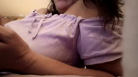 Snapshot of anabellovee chatting on July 29, 2026, 6:33 am ANABELLOVEE online show from July 29, 2026, 6:33 am