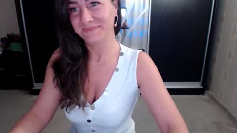 Milana online show from February 14, 2025, 2:28 am