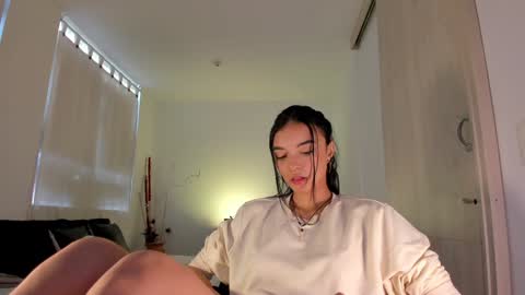 Snapshot of anabelwolf chatting on January 25, 2025, 2:14 pm ANABEL WOLF online show from January 25, 2025, 2:14 pm