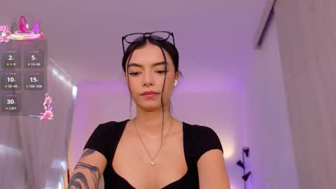 ANABEL WOLF  online show from October 17, 2025, 4:31 pm