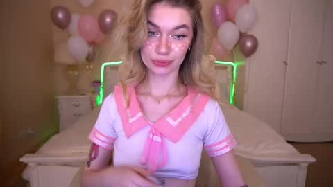 Snapshot of anacondaon chatting on February 13, 2025, 9:38 pm Nika online show from February 13, 2025, 9:38 pm