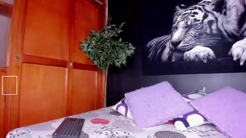 Snapshot of anahi__18 chatting on March 13, 2026, 3:24 am Anahi online show from March 13, 2026, 3:24 am