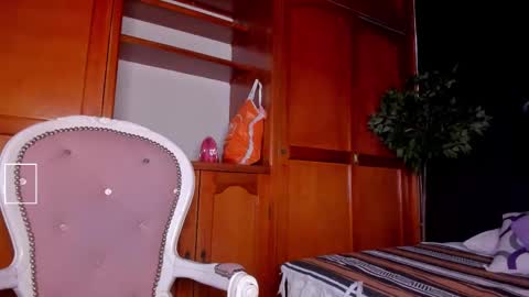 Snapshot of anahi__18 chatting on March 22, 2026, 1:36 pm Anahi online show from March 22, 2026, 1:36 pm