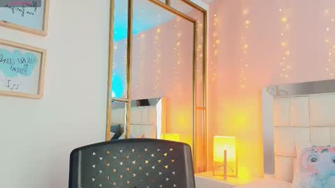 Anahi  online show from March 15, 2026, 8:04 pm