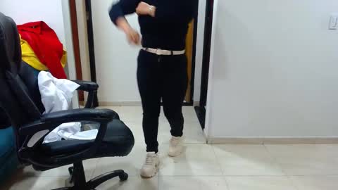 Snapshot of anaids_dam chatting on March 8, 2025, 9:29 pm anaids online show from March 8, 2025, 9:29 pm