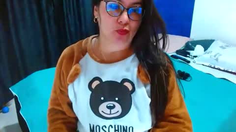 Snapshot of anaids_dam chatting on February 2, 2026, 3:49 am anaids online show from February 2, 2026, 3:49 am