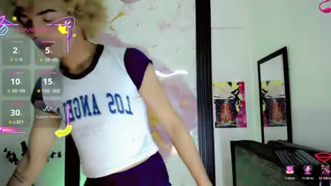 Snapshot of anais_velvet_ chatting on July 7, 2026, 4:04 am anais_velvet_ online show from July 7, 2026, 4:04 am