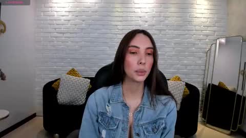 Snapshot of anaisnin1 chatting on November 5, 2025, 3:39 am Anais Nin online show from November 5, 2025, 3:39 am