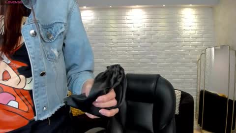 Snapshot of anaisnin1 chatting on November 7, 2025, 3:06 am Anais Nin online show from November 7, 2025, 3:06 am