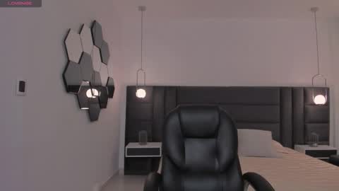 Snapshot of anaisnin1 chatting on November 13, 2025, 3:38 am Anais Nin online show from November 13, 2025, 3:38 am