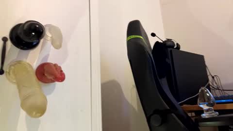 analass_ online show from September 22, 2025, 10:28 am