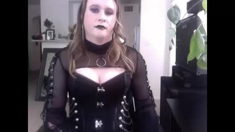 Snapshot of analexisserena chatting on October 13, 2025, 8:42 pm Analexis Serena online show from October 13, 2025, 8:42 pm