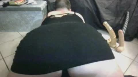 Snapshot of analgod098 chatting on January 7, 2026, 2:25 am analgod098 online show from January 7, 2026, 2:25 am