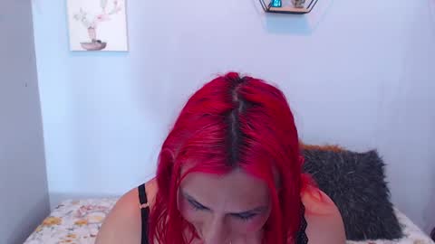 Snapshot of analia_01 chatting on February 28, 2025, 4:20 pm Analia online show from February 28, 2025, 4:20 pm