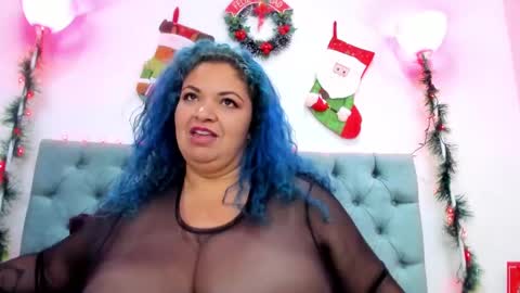 Snapshot of anamariiarios chatting on December 7, 2024, 1:58 am Ana Maria online show from December 7, 2024, 1:58 am