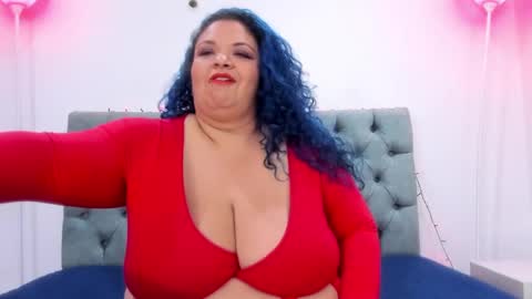 Snapshot of anamariiarios chatting on January 16, 2025, 8:03 pm Ana Maria online show from January 16, 2025, 8:03 pm