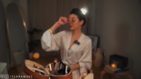 Ana online show from October 15, 2025, 9:04 pm