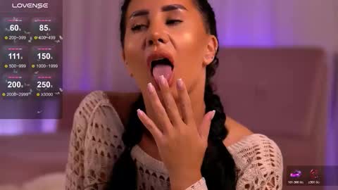 Anna online show from October 30, 2025, 10:54 pm