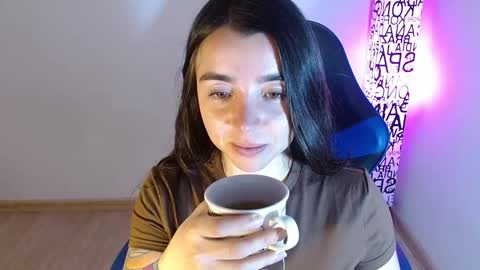 Snapshot of anarosse__ chatting on October 27, 2025, 1:20 am ana 3 online show from October 27, 2025, 1:20 am