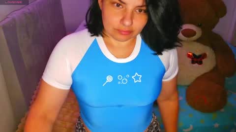 Ana online show from May 17, 2026, 9:33 pm