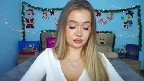 anastacyyellig online show from December 15, 2024, 5:02 am