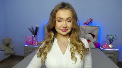 anastacyyellig online show from January 17, 2025, 9:39 pm