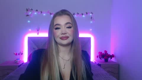 anastacyyellig online show from April 14, 2026, 8:48 pm