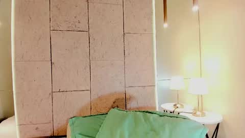 anastasia online show from October 22, 2025, 4:35 am