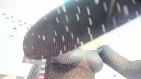 Snapshot of anastasia_tuya chatting on February 17, 2026, 11:11 pm anastasia online show from February 17, 2026, 11:11 pm