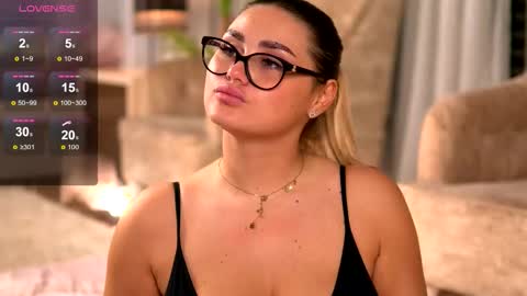 AnastasyaNoir online show from September 22, 2025, 11:12 am