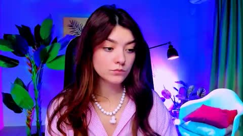 Snapshot of anasteisher chatting on November 22, 2025, 1:54 pm Ana online show from November 22, 2025, 1:54 pm