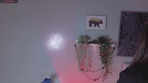 Snapshot of anavicc__ chatting on February 18, 2026, 10:33 am Kendra online show from February 18, 2026, 10:33 am