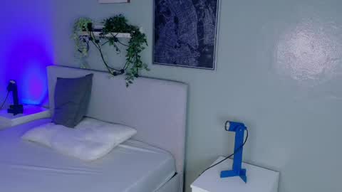 Snapshot of anavicc__ chatting on April 4, 2026, 11:18 am Kendra online show from April 4, 2026, 11:18 am