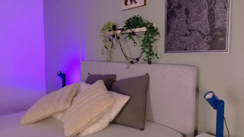 Snapshot of anavicc__ chatting on April 9, 2026, 10:09 am Kendra online show from April 9, 2026, 10:09 am