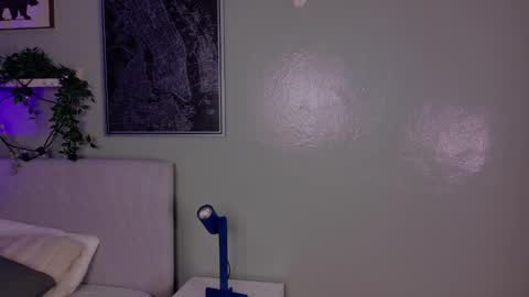 Snapshot of anavicc__ chatting on April 10, 2026, 10:09 am Kendra online show from April 10, 2026, 10:09 am