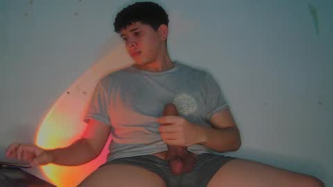 Andres online show from May 26, 2026, 4:52 am