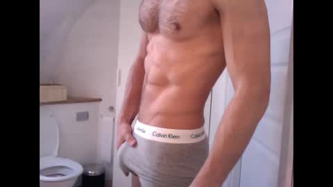 Snapshot of and_andys chatting on September 30, 2025, 8:19 am and_andys online show from September 30, 2025, 8:19 am