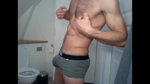 Snapshot of and_andys chatting on October 5, 2025, 11:19 am and_andys online show from October 5, 2025, 11:19 am