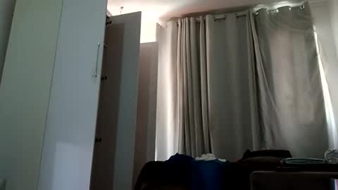 Snapshot of andemax chatting on January 19, 2025, 5:28 pm And 16.8 online show from January 19, 2025, 5:28 pm