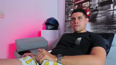 ANDER online show from October 21, 2025, 3:24 pm