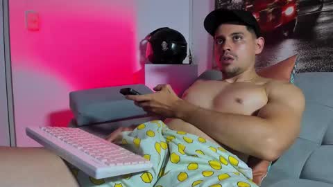 ANDER online show from November 11, 2025, 1:05 am