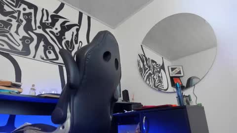 Andrs   -                   online show from February 13, 2026, 1:56 am