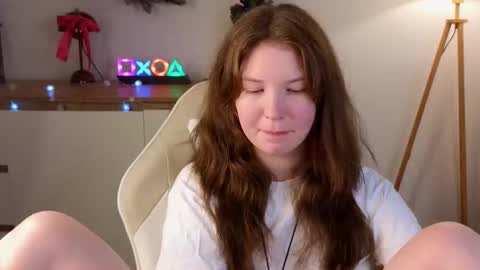 Snapshot of andgy_ chatting on December 14, 2025, 8:46 pm andgy_ online show from December 14, 2025, 8:46 pm