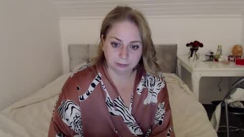 Andorphin online show from November 11, 2025, 2:44 am