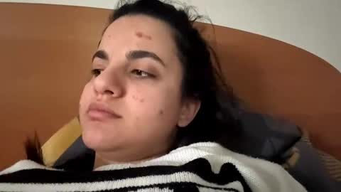 Viola online show from November 14, 2025, 1:21 pm